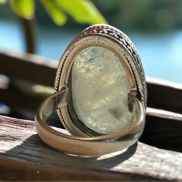 Sterling Silver Rainbow Moonstone Ring (8.75) - Picture 8 of 9